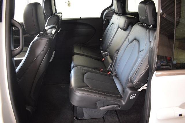 new 2025 Chrysler Pacifica car, priced at $46,378