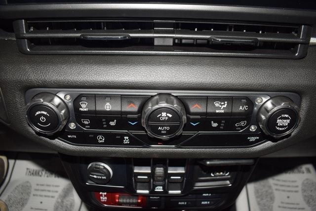 new 2025 Jeep Wrangler car, priced at $54,265