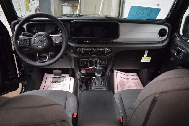 new 2025 Jeep Wrangler car, priced at $54,265