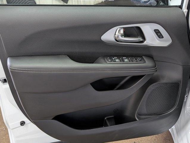 new 2025 Chrysler Pacifica car, priced at $50,864