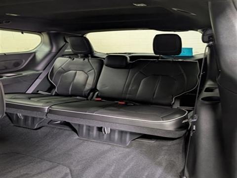 new 2025 Chrysler Pacifica car, priced at $50,864