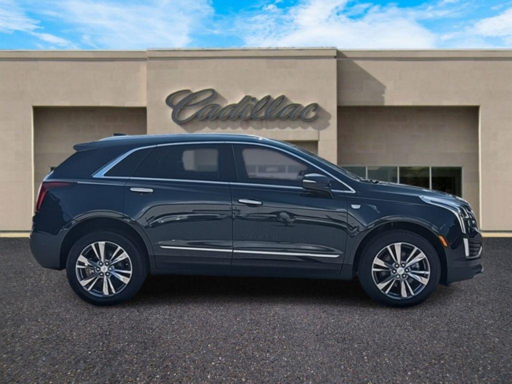 new 2025 Cadillac XT5 car, priced at $58,935
