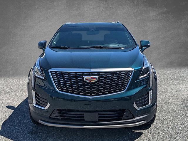 new 2025 Cadillac XT5 car, priced at $58,935