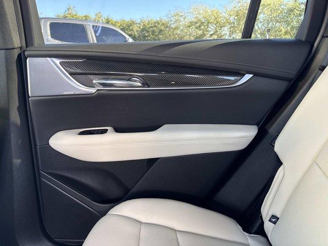 new 2025 Cadillac XT6 car, priced at $71,840