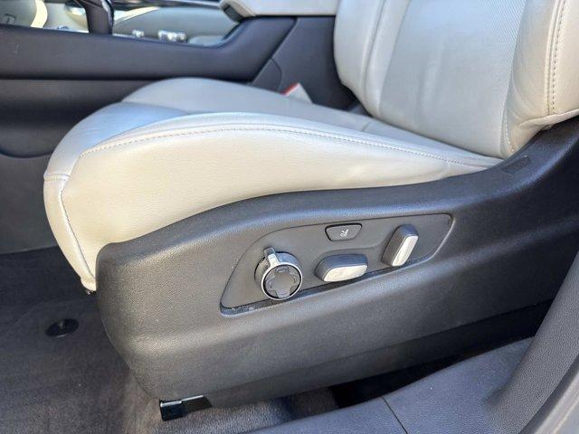 used 2022 Cadillac XT4 car, priced at $29,900