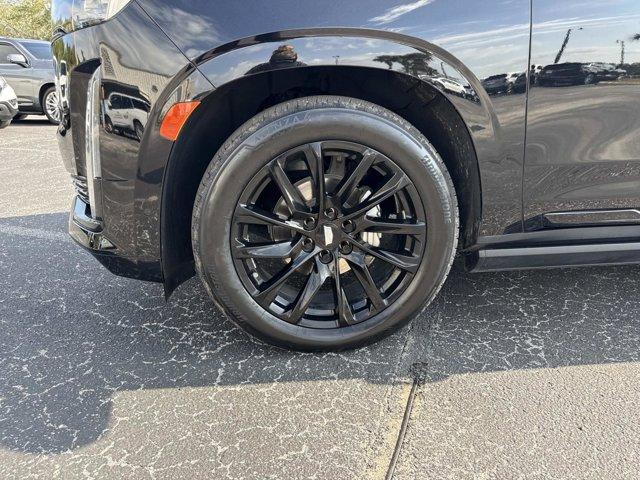used 2023 Cadillac Escalade ESV car, priced at $79,900