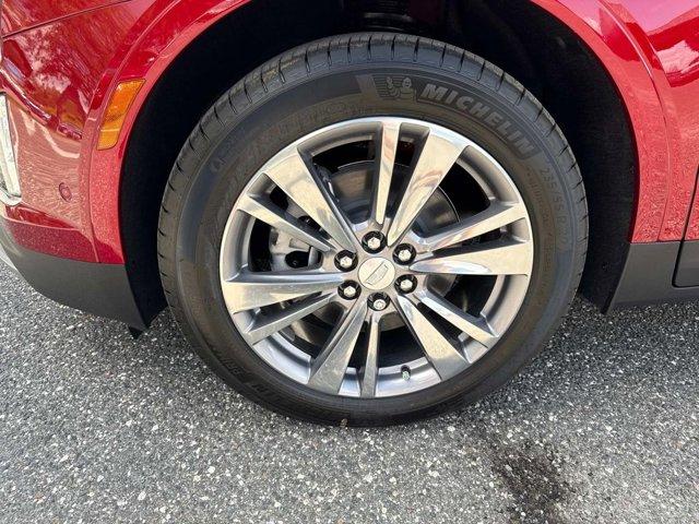 new 2025 Cadillac XT5 car, priced at $58,790