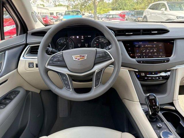 new 2025 Cadillac XT5 car, priced at $58,790
