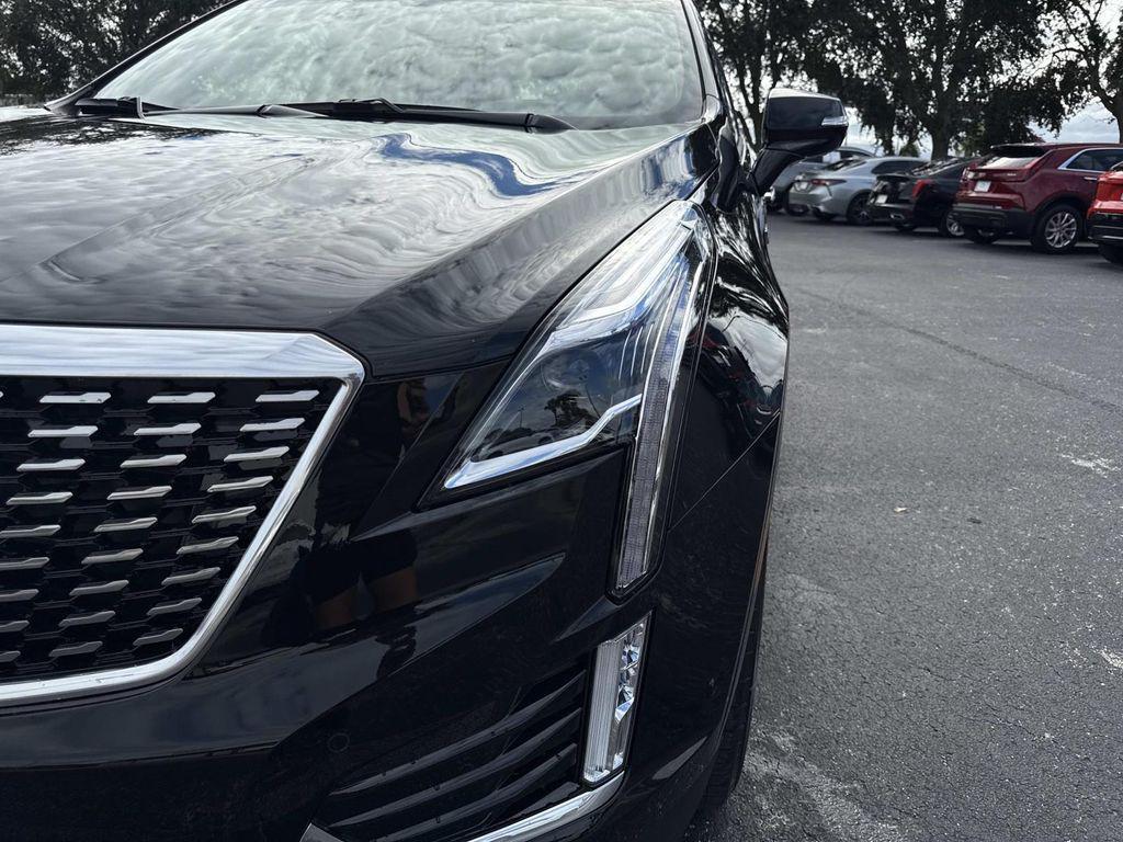 new 2025 Cadillac XT5 car, priced at $58,230