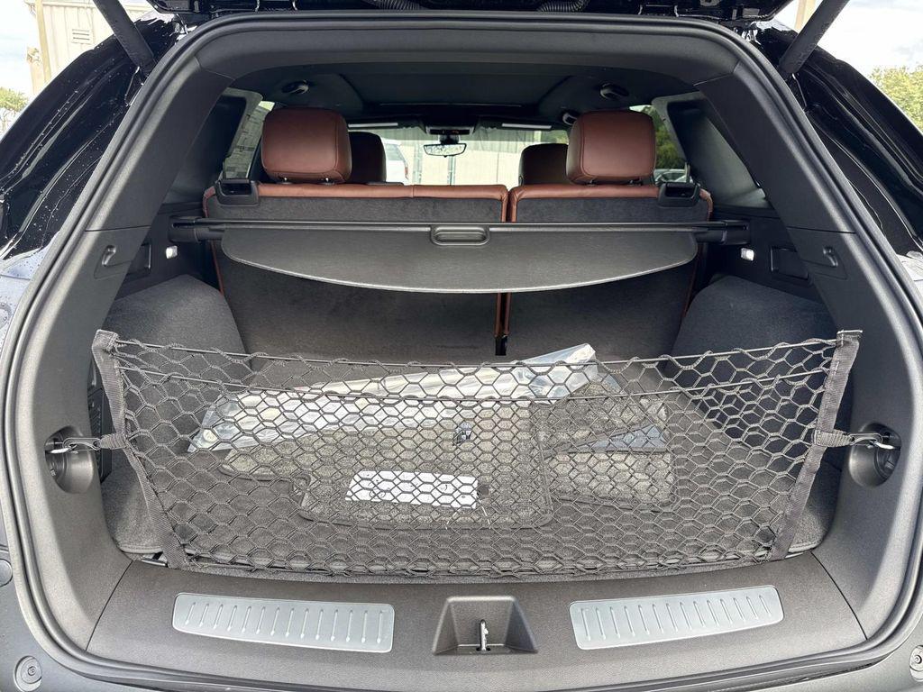 new 2025 Cadillac XT5 car, priced at $58,230