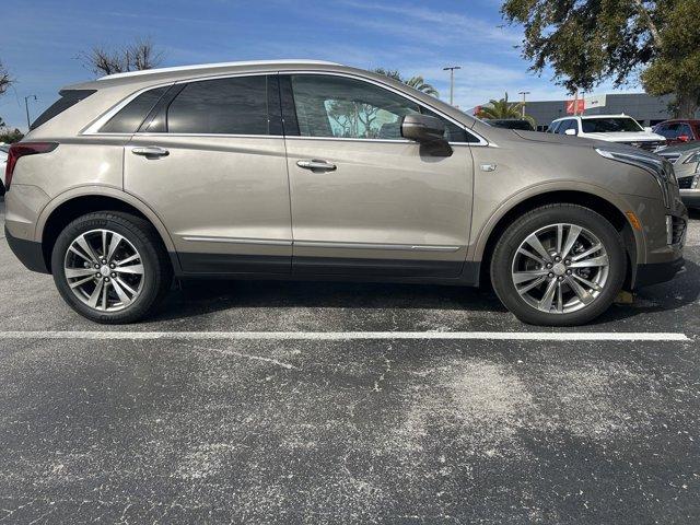 used 2022 Cadillac XT5 car, priced at $37,900