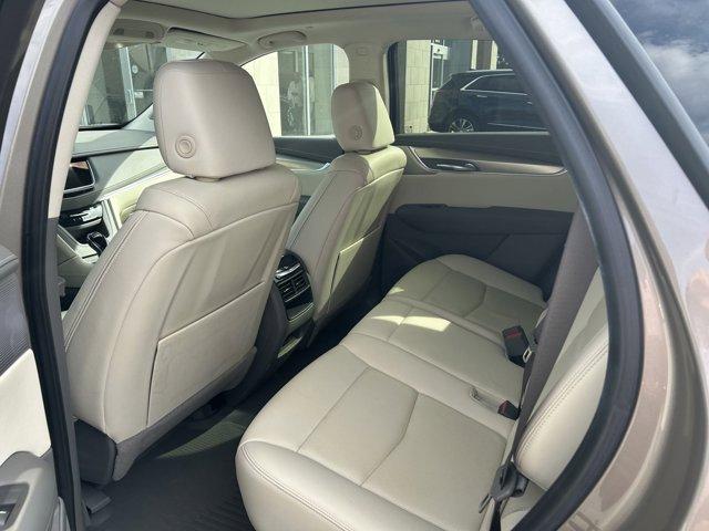 used 2022 Cadillac XT5 car, priced at $37,900