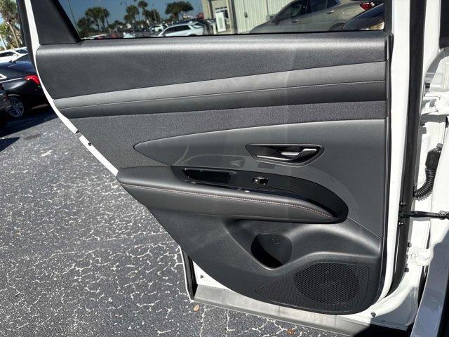 used 2025 Hyundai TUCSON Hybrid car, priced at $37,900