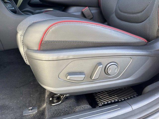 used 2025 Hyundai TUCSON Hybrid car, priced at $37,900