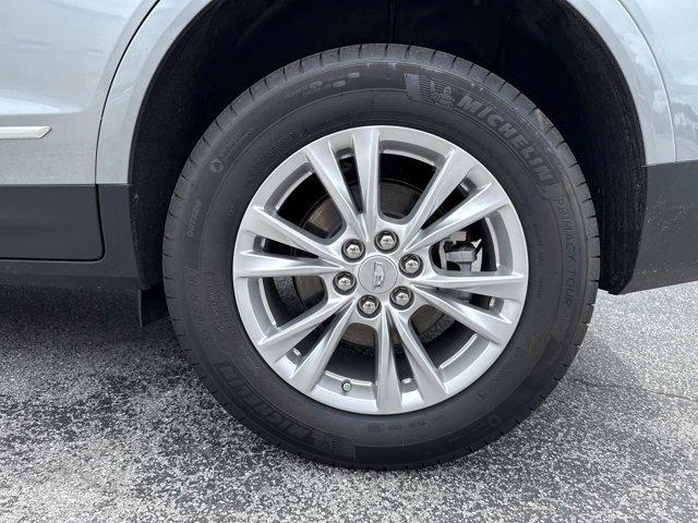new 2025 Cadillac XT5 car, priced at $45,690