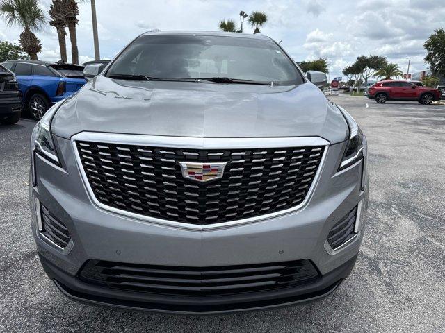 new 2025 Cadillac XT5 car, priced at $45,690