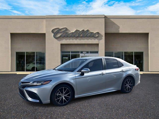 used 2024 Toyota Camry Hybrid car, priced at $30,900