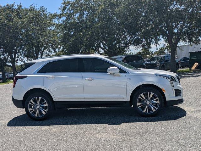 new 2025 Cadillac XT5 car, priced at $58,090