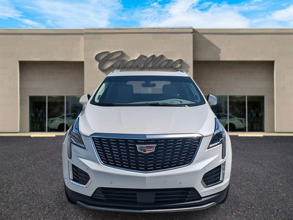 new 2025 Cadillac XT5 car, priced at $58,090