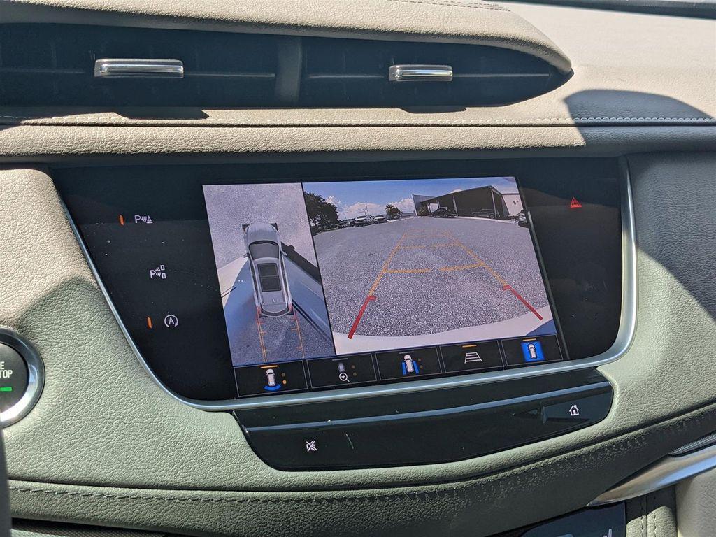 new 2025 Cadillac XT5 car, priced at $58,090
