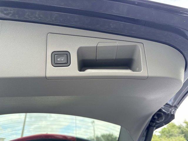 new 2025 Cadillac XT5 car, priced at $56,685