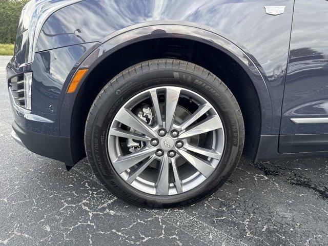 new 2025 Cadillac XT5 car, priced at $56,685