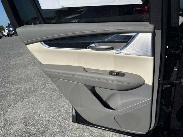 new 2025 Cadillac XT6 car, priced at $61,765