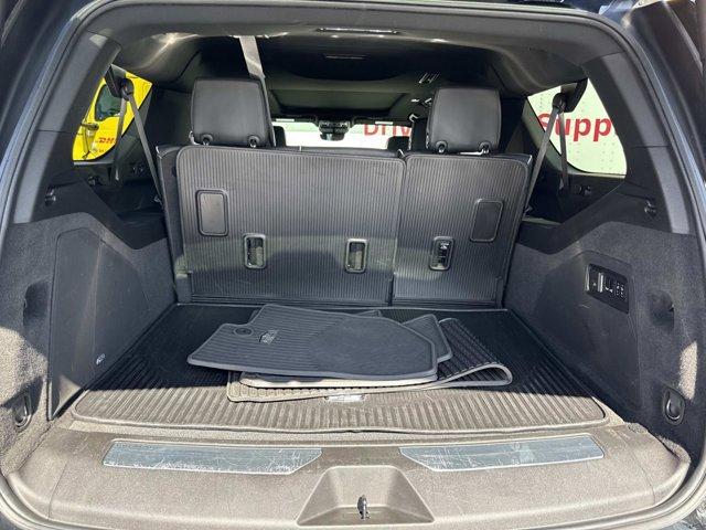 used 2023 Cadillac Escalade ESV car, priced at $75,900