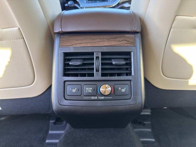 used 2015 Toyota Avalon Hybrid car, priced at $17,900