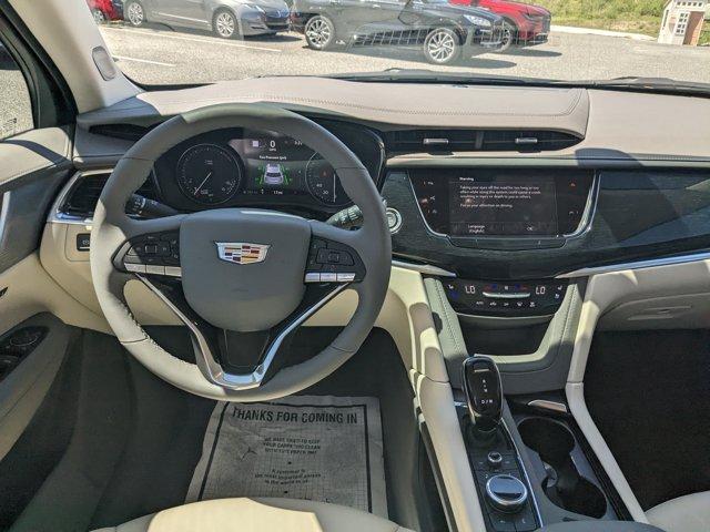 new 2025 Cadillac XT6 car, priced at $63,915