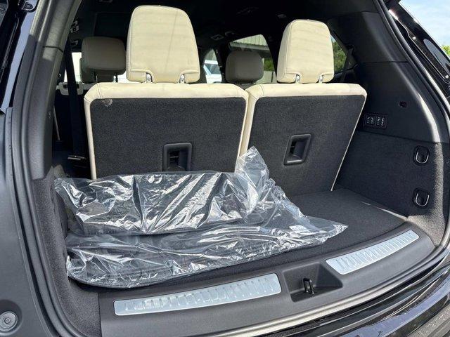 new 2025 Cadillac XT6 car, priced at $70,865