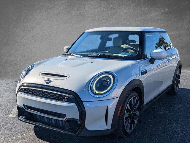 used 2023 MINI Hardtop car, priced at $28,900