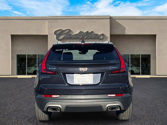 used 2022 Cadillac XT4 car, priced at $28,900