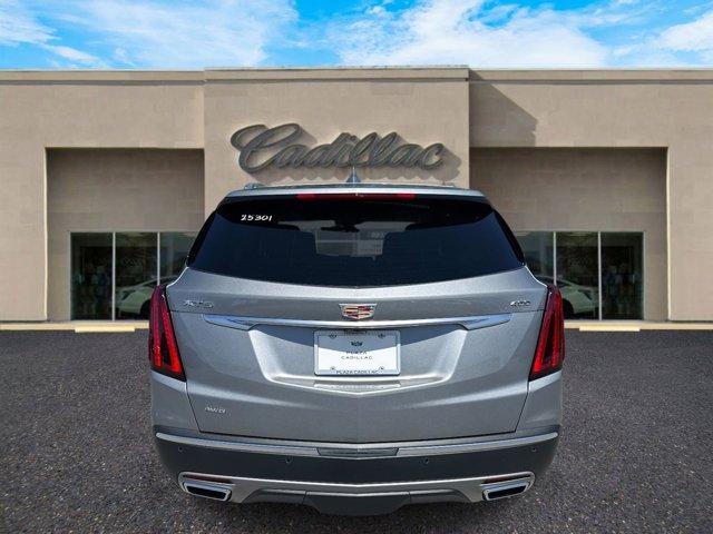 new 2025 Cadillac XT5 car, priced at $59,140