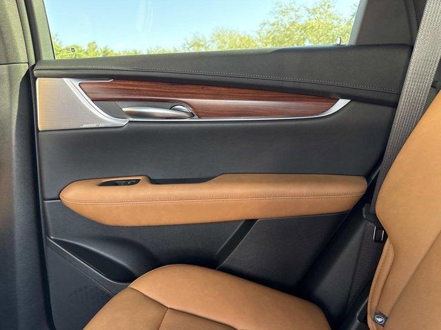 used 2024 Cadillac XT5 car, priced at $40,900