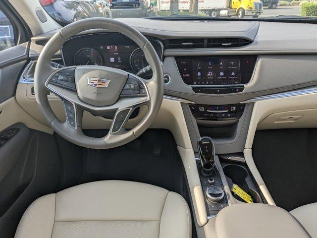 used 2021 Cadillac XT5 car, priced at $37,900