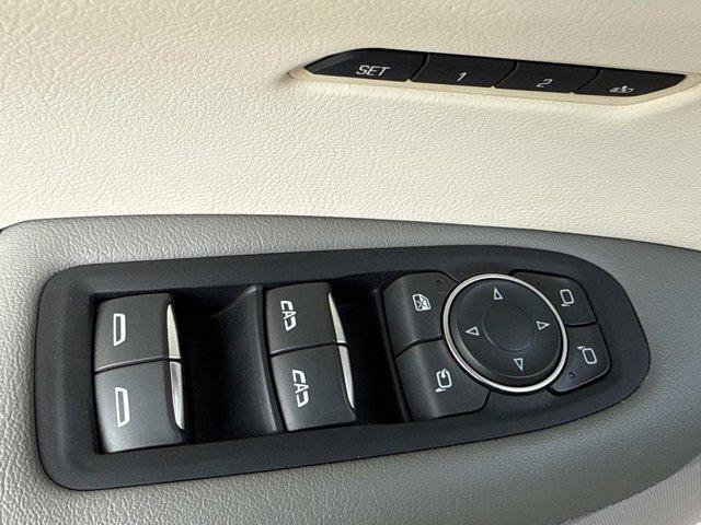 used 2018 Cadillac XT5 car