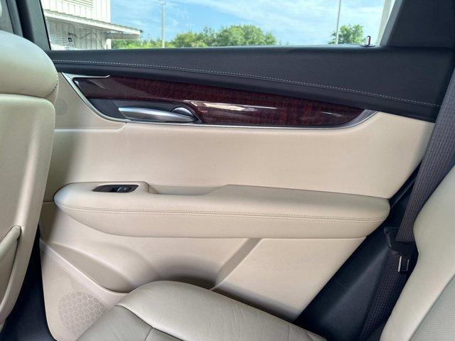 used 2017 Cadillac XT5 car, priced at $18,900