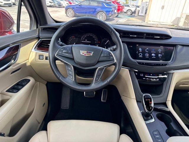 used 2017 Cadillac XT5 car, priced at $18,900