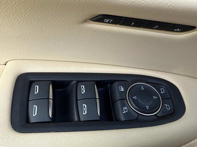 used 2017 Cadillac XT5 car, priced at $18,900