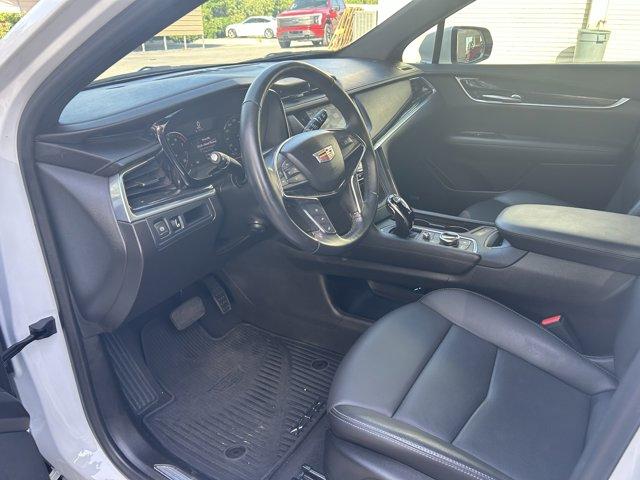 used 2022 Cadillac XT5 car, priced at $33,900