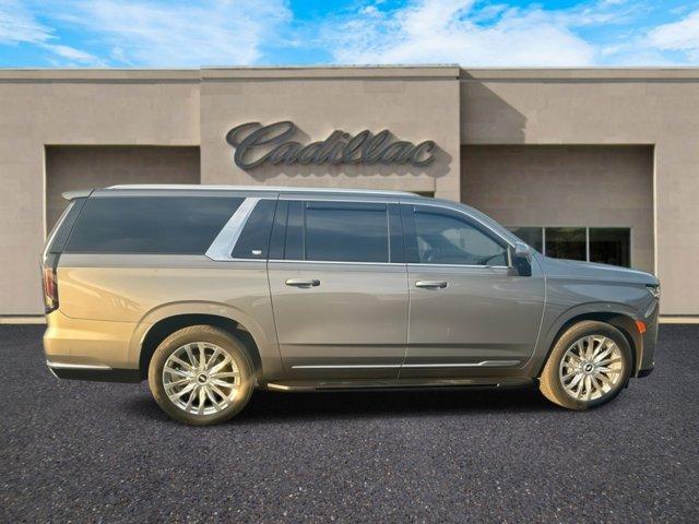 used 2022 Cadillac Escalade ESV car, priced at $71,900