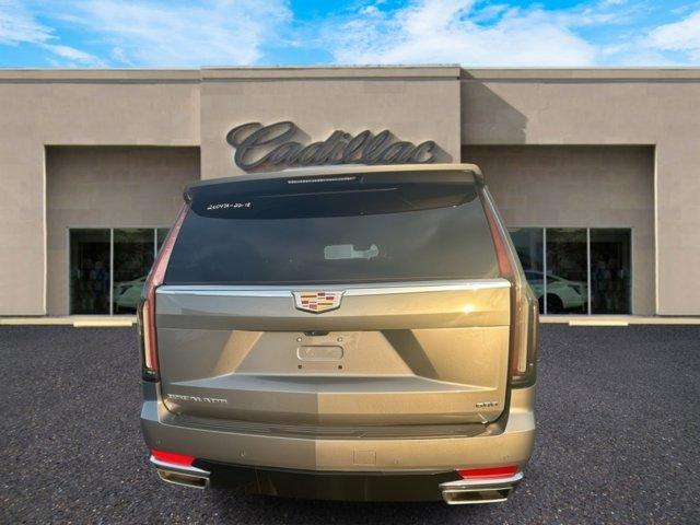 used 2022 Cadillac Escalade ESV car, priced at $71,900