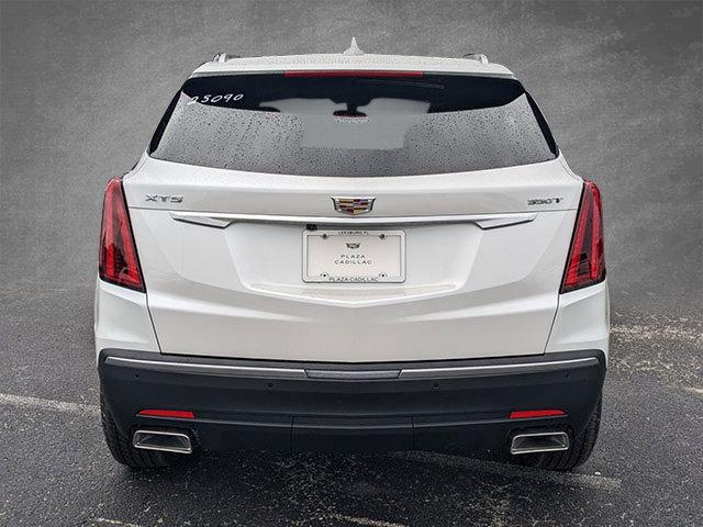 new 2025 Cadillac XT5 car, priced at $46,915