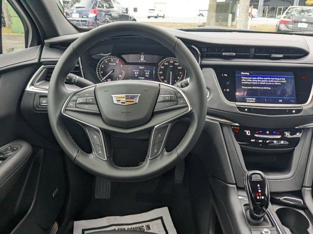 new 2025 Cadillac XT5 car, priced at $46,915