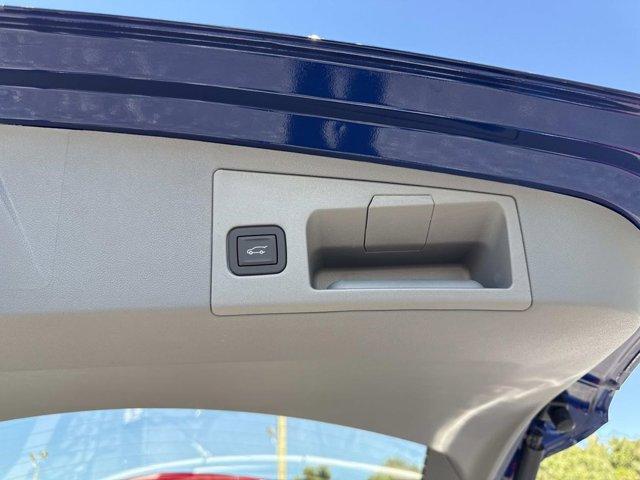 new 2026 Cadillac XT5 car, priced at $59,520