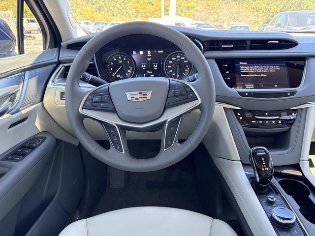 new 2026 Cadillac XT5 car, priced at $59,520