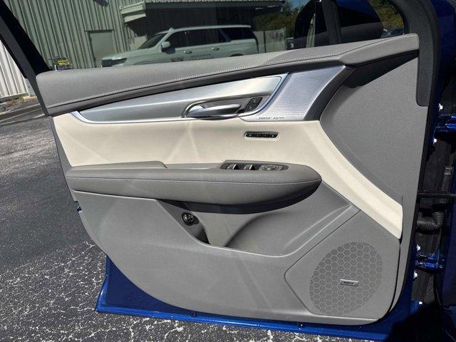 new 2026 Cadillac XT5 car, priced at $59,520