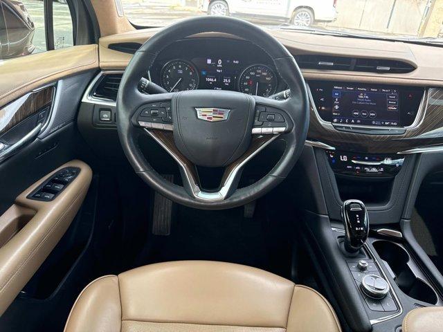 used 2022 Cadillac XT6 car, priced at $42,900