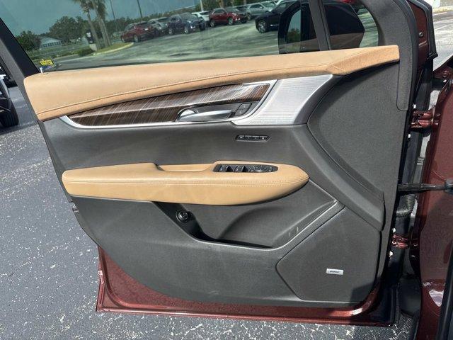 used 2022 Cadillac XT6 car, priced at $42,900